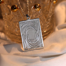 Load image into Gallery viewer, Silver/ Gold Blue-Eyes White Dragon Pendant & Chain