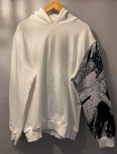 Load image into Gallery viewer, Limited Edition Chainsaw Man Tapestry Hoodie